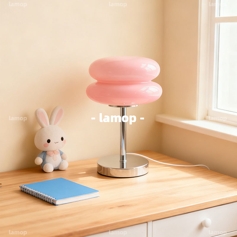 Cream Retro Bedside Table Lamp - Decor Lighting Table Lamps recension och pris