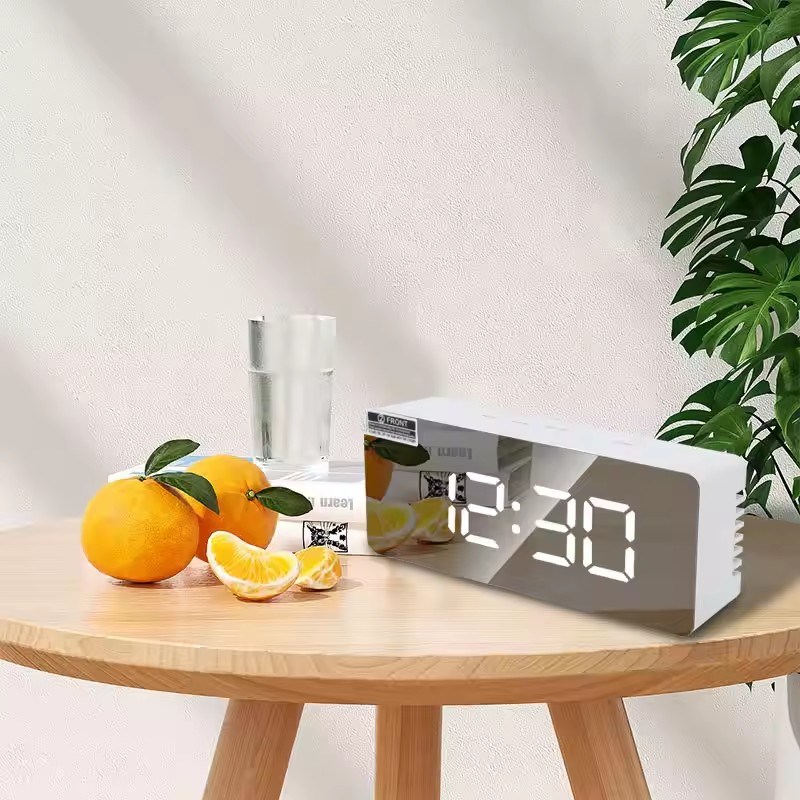 1Pc White Digital Clock LED Mi - Lighting Home Decor Wall Clocks recension och pris