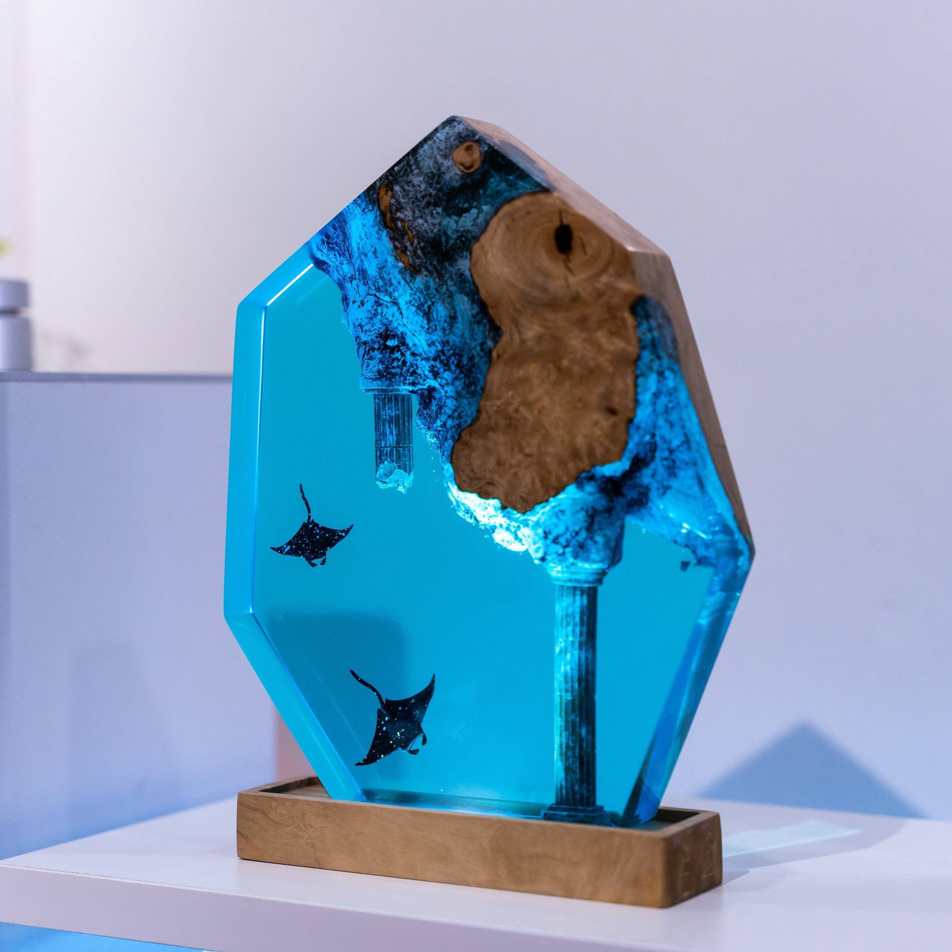 Customized Items Resin Table L - Lighting Decor Items recension och pris